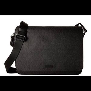 Michael Kors Messenger Bag
